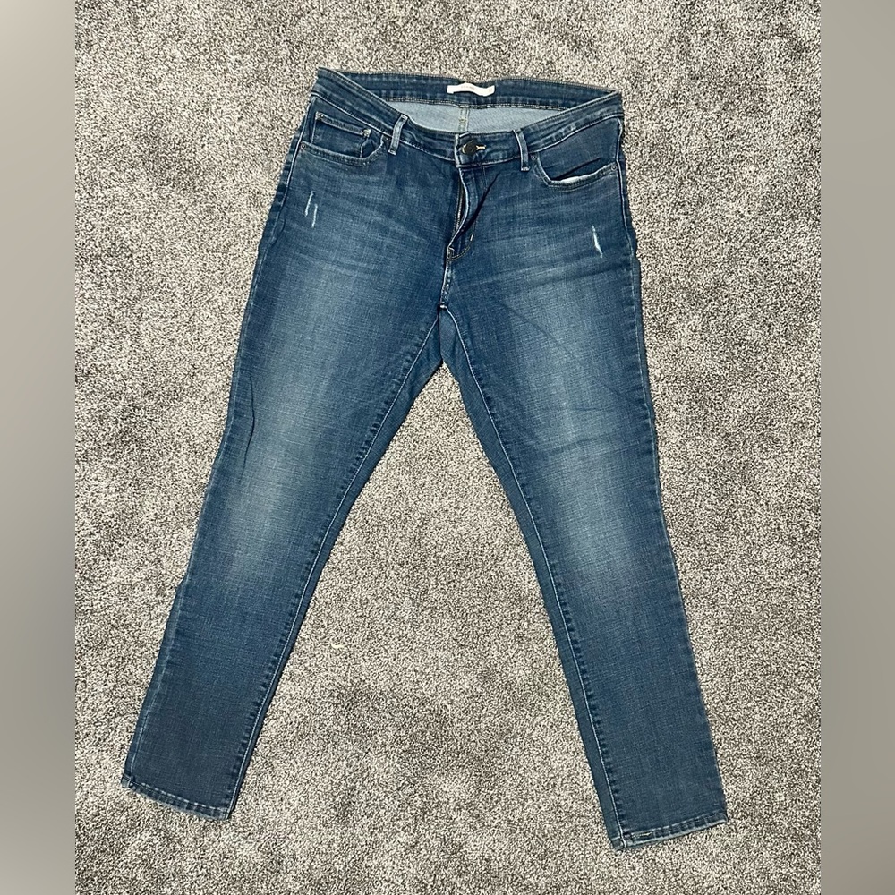 Levi’s 711